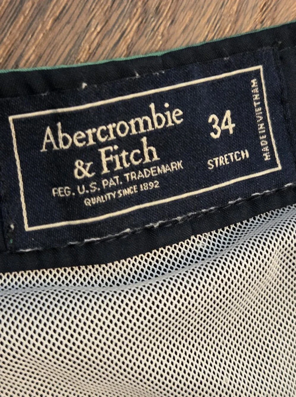 Abercrombie & Fitch Navy Stretch Board Shorts w/ Teal & Yellow Accents - Size 34